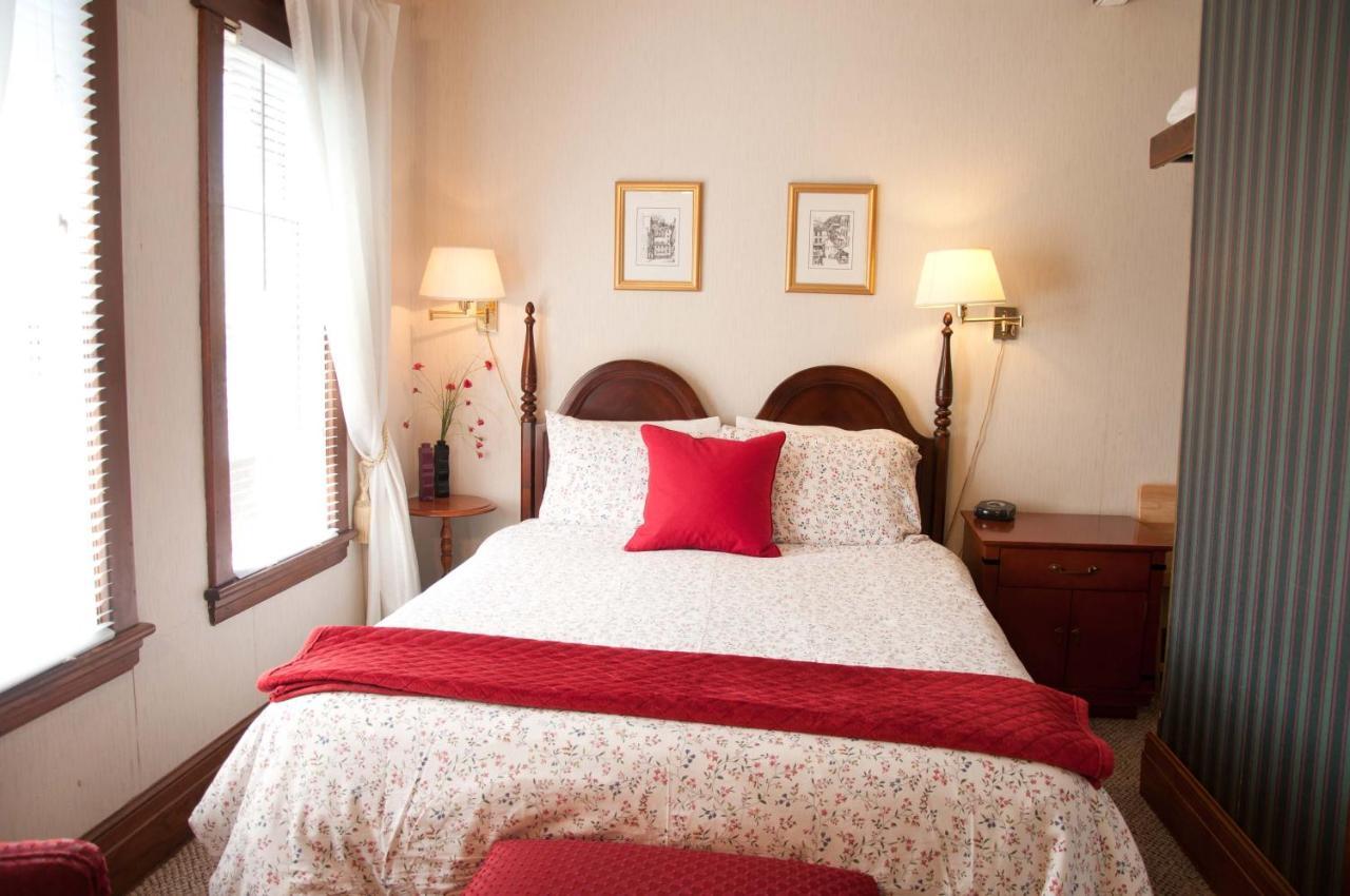 Homestead House B&B ฮามิลตัน ภายนอก รูปภาพ
